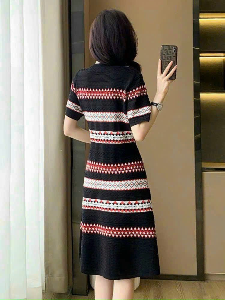 ĐẦM LEN PHỐI MÀU CAO CẤP D86